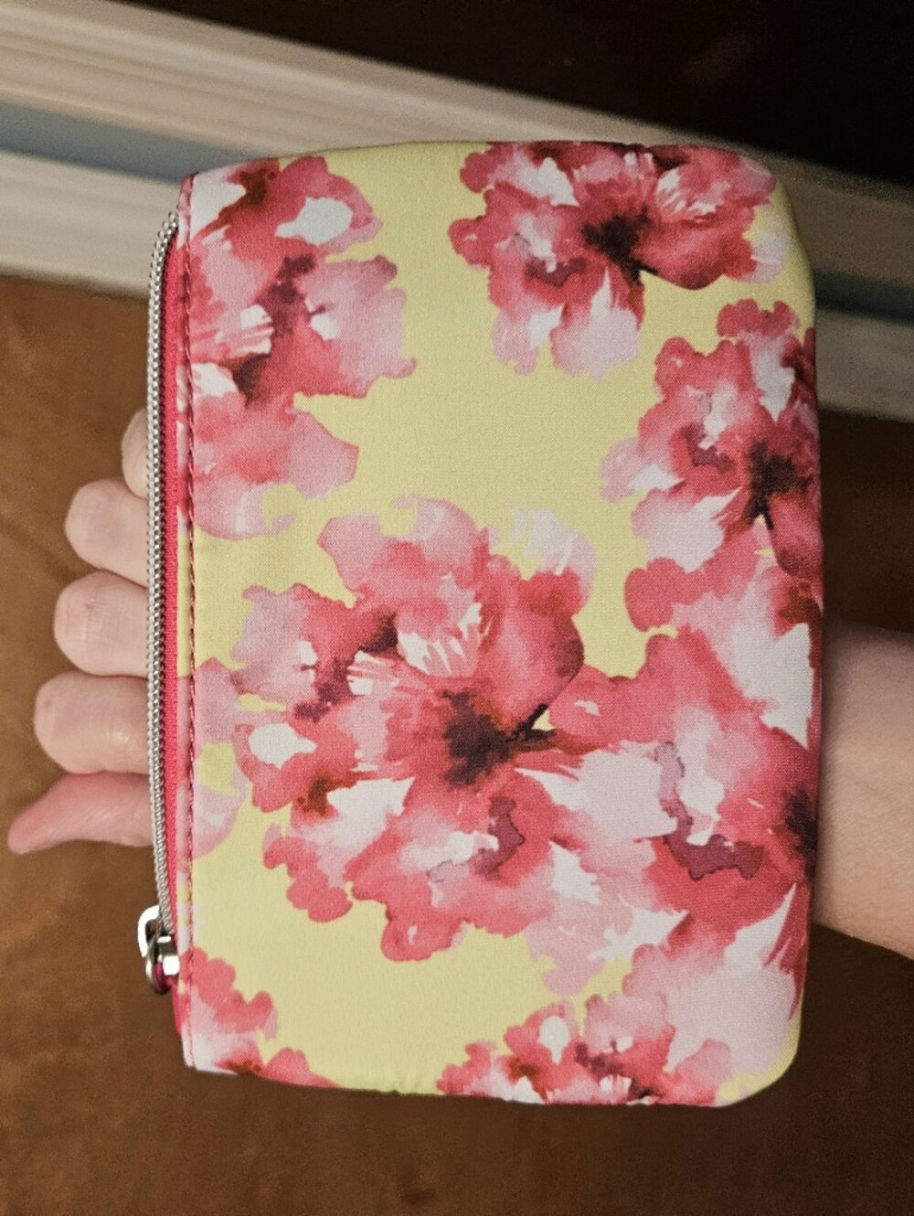 Betsey Johnson NWOT Zipper Pouch - Picture 7 of 15
